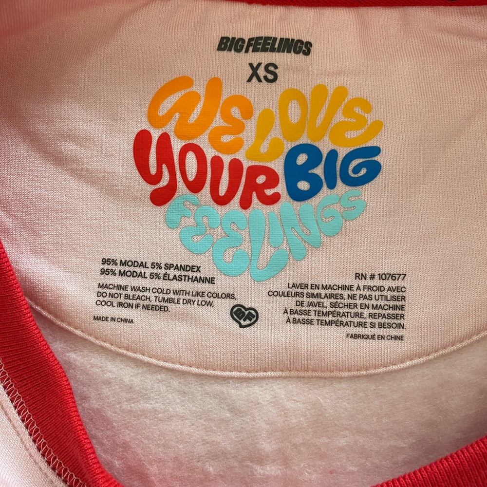 Alice + Olivia Big Feelings Pink and Red Crop Sweatshirt NWT - Picture 2 of 6